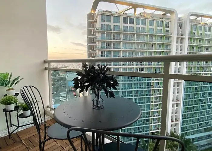 Azure Urban Residences By V'staycation Aparthotel Manila