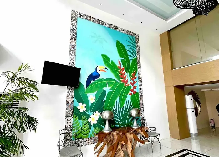 Azure Urban Residences By V'staycation Aparthotel