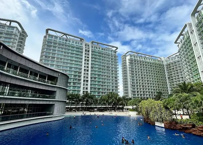 Azure Urban Residences By V'staycation Aparthotel *