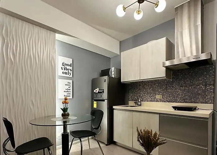 Azure Urban Residences By V'staycation *